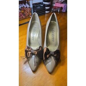 Yves Saint Laurent Paris Taupe Leather Bow Pumps